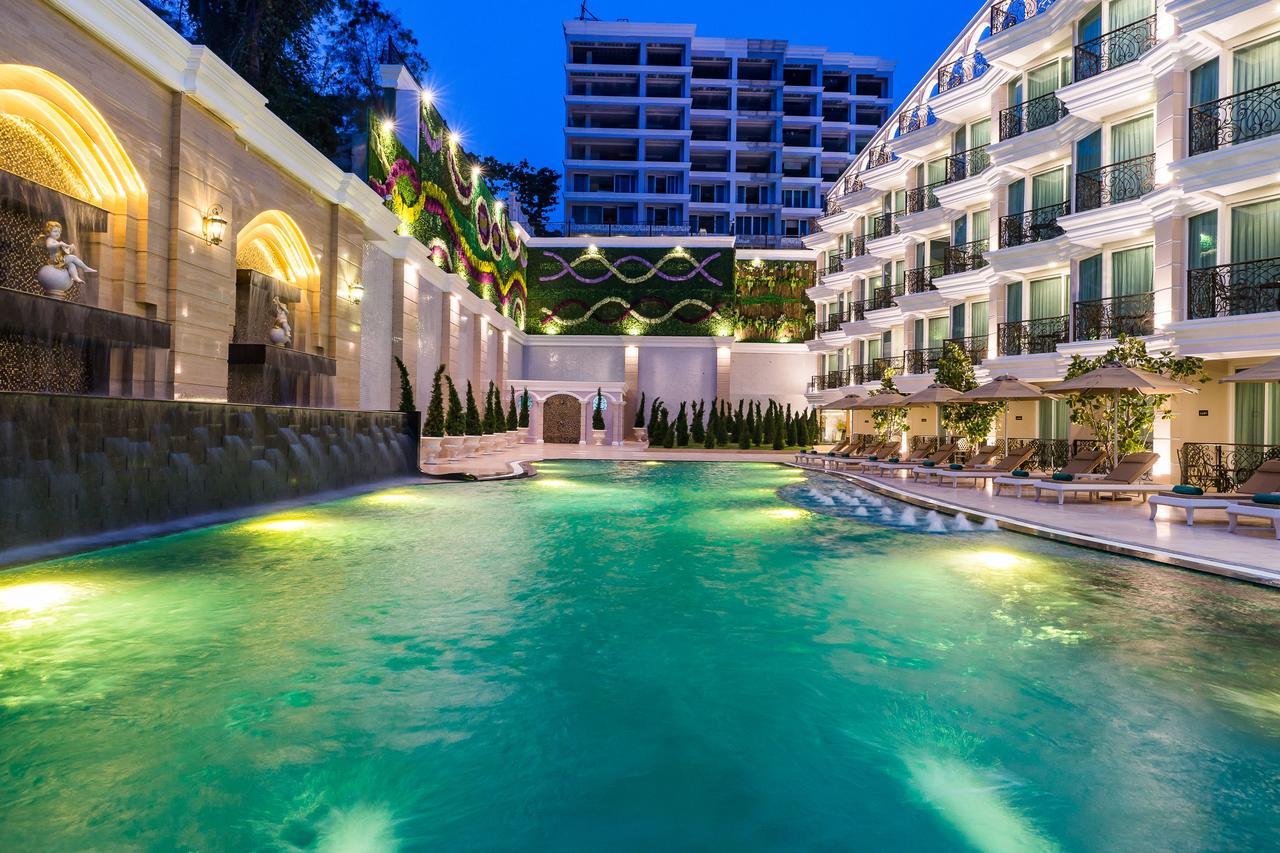 Lk Emerald Beach - Sha Extra Plus Pattaya Exterior foto The swimming pool at the hotel